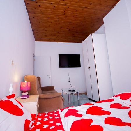 Agreable Chambre Sur Liege Avc Parking Et Wifi Gratuit Kültér fotó